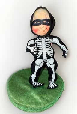 ANNALEE Halloween TrSKELETON KID 7” Trick or Treat Bag Vintage 1990